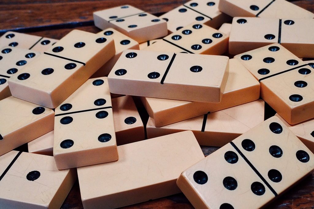 Dominoes Competition